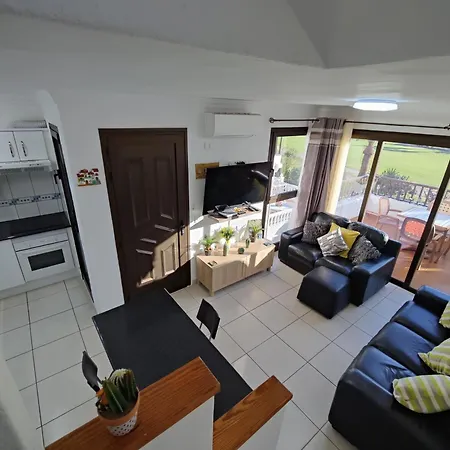 Two Bed Duplex With Spectacular Views Апартаменты